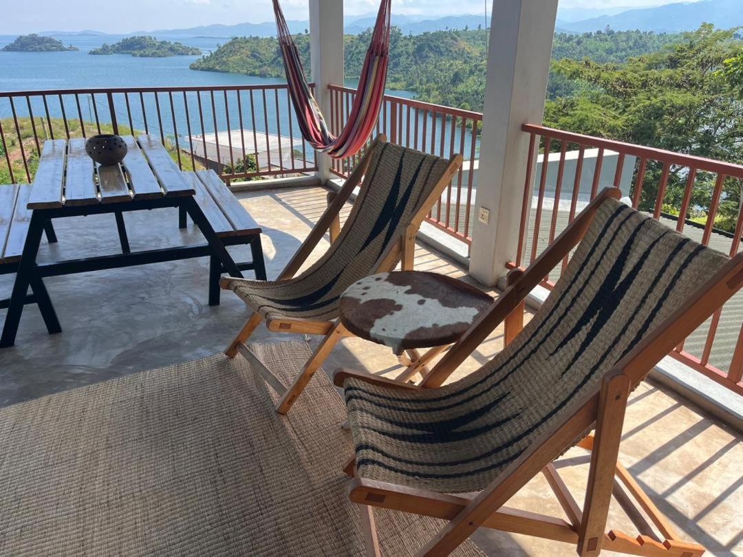 Amazi Land Home And Farm Stay Kibuye ภายนอก รูปภาพ