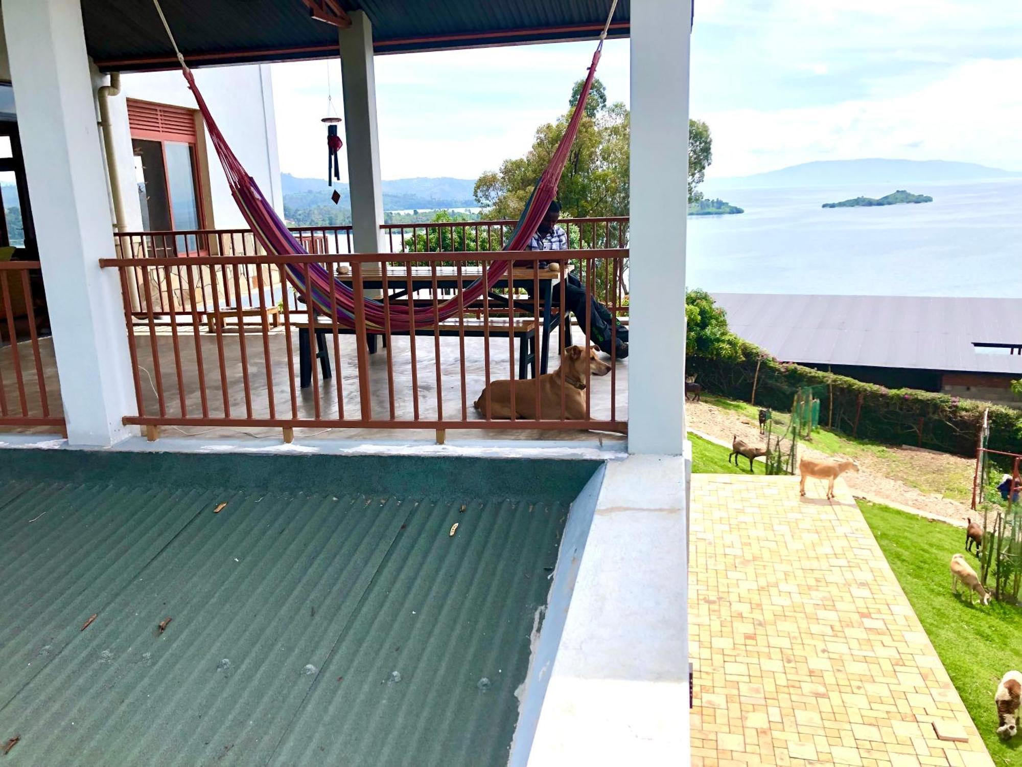 Amazi Land Home And Farm Stay Kibuye ภายนอก รูปภาพ